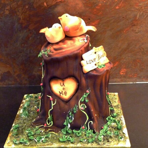 LOVE BIRDS TREE STUMP