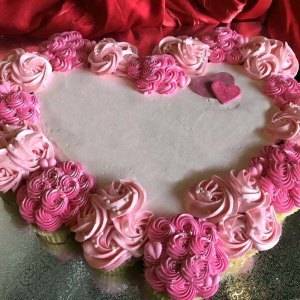 CUPCAKE HEART CAKE