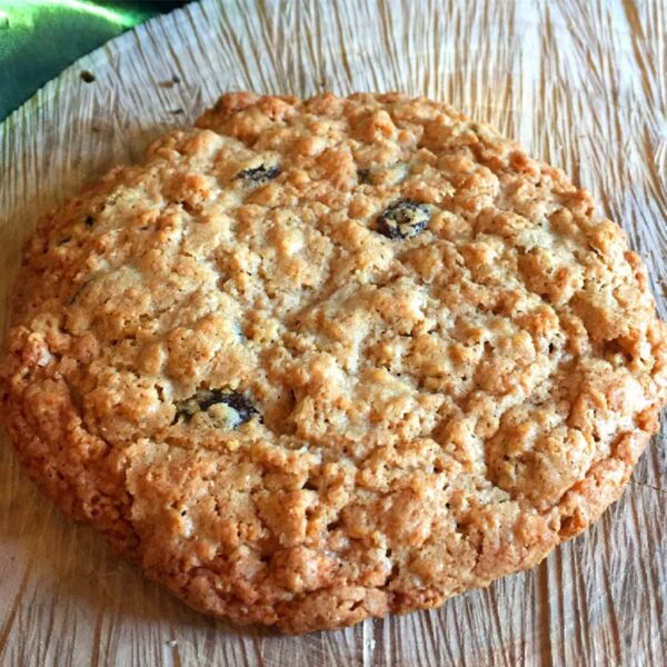 Oatmeal-Raisin-Cookie