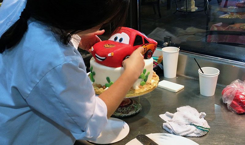 Cake Viewing Station