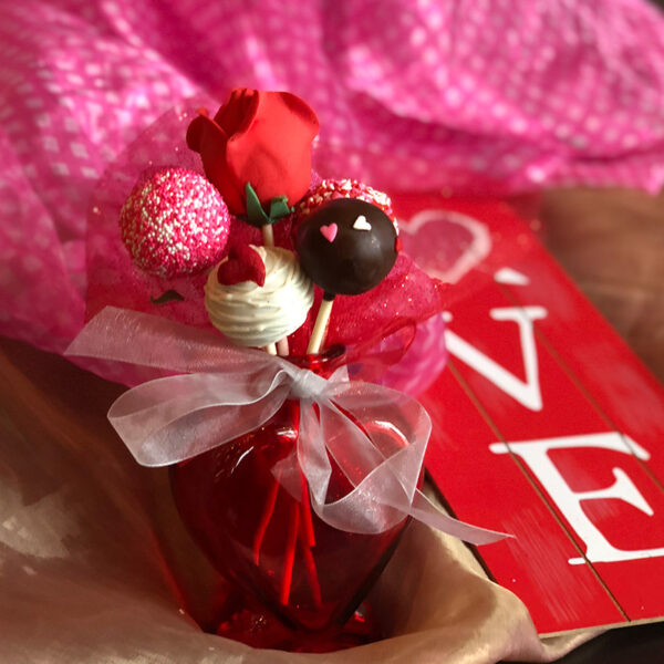 VALENTINES CAKE POP BOUQUET