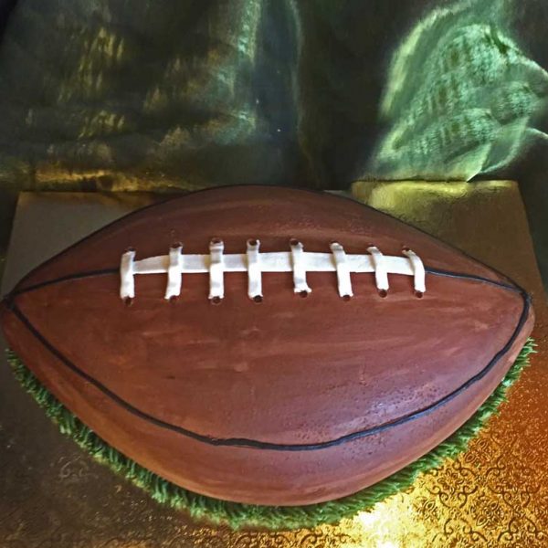 BUTTERCREAM FOOTBALL
